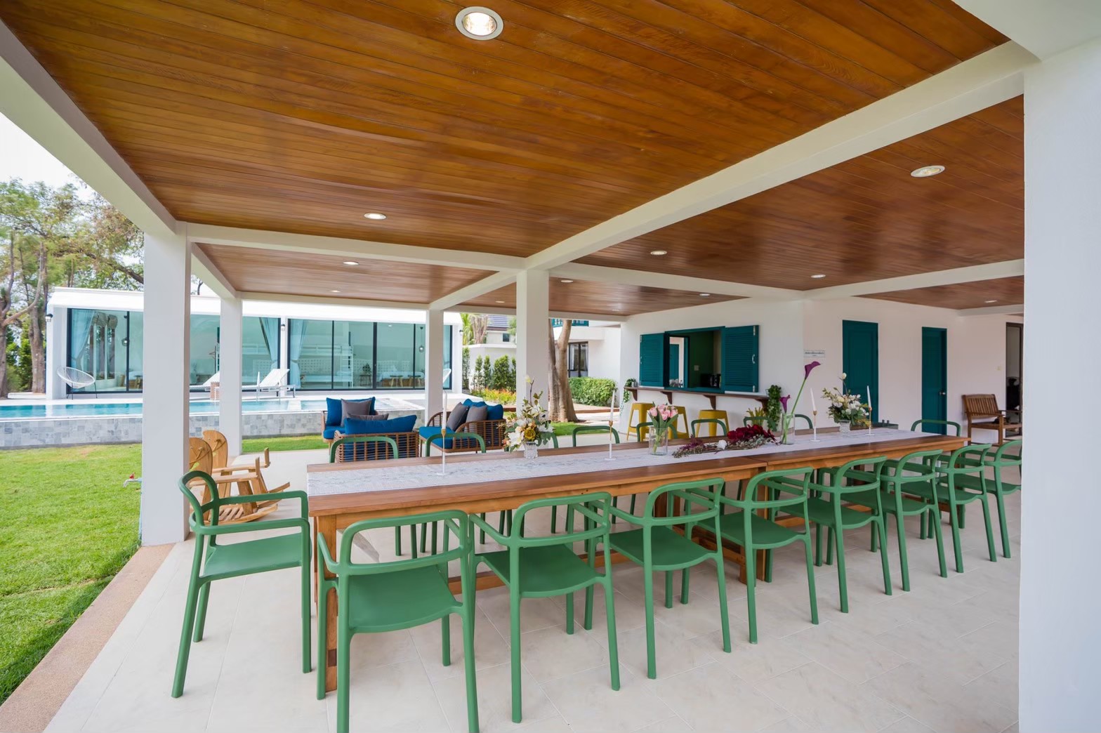 HR15050 บ้านพักติดทะเล The Century Beach Villa Cha Am