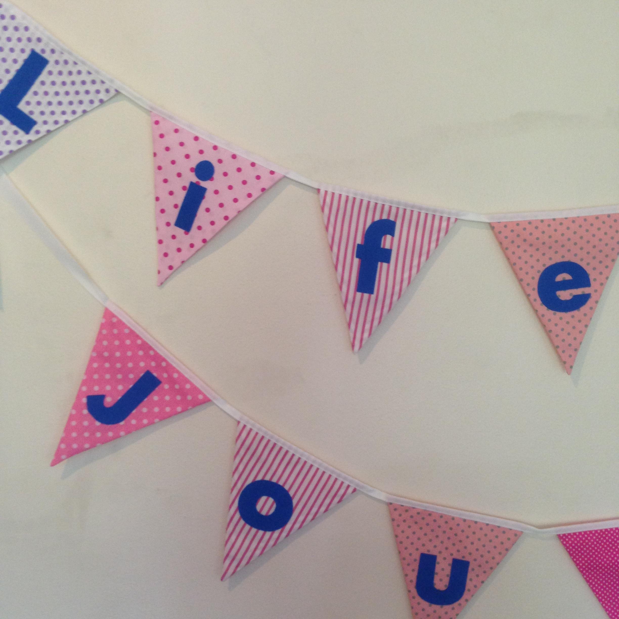 ธงแต่งบ้าน