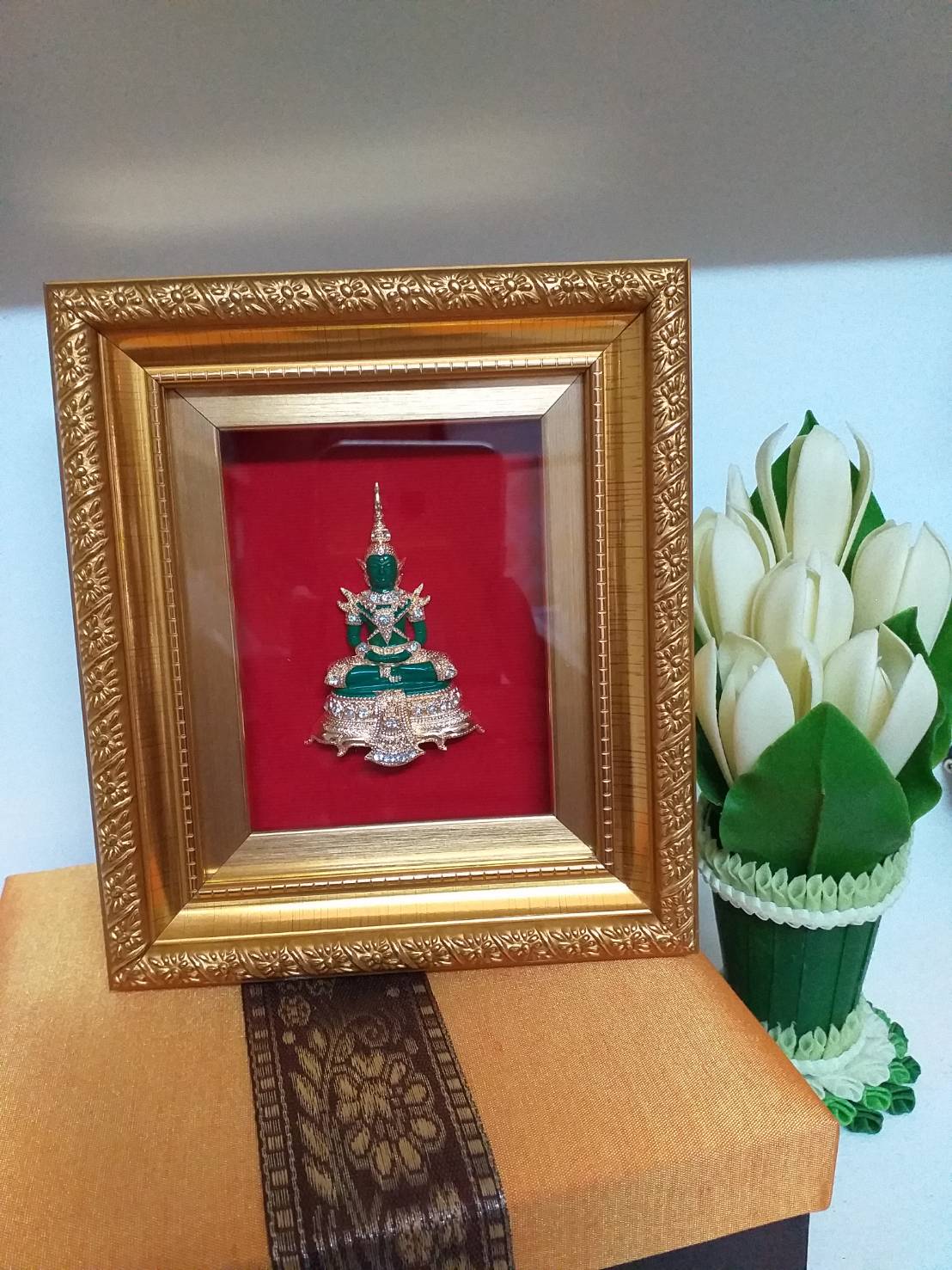 กรอบรูปโขนรามเกียรติ์ และเอกลักษณ์ไทยๆ พร้อมกล่องผ้าไหม