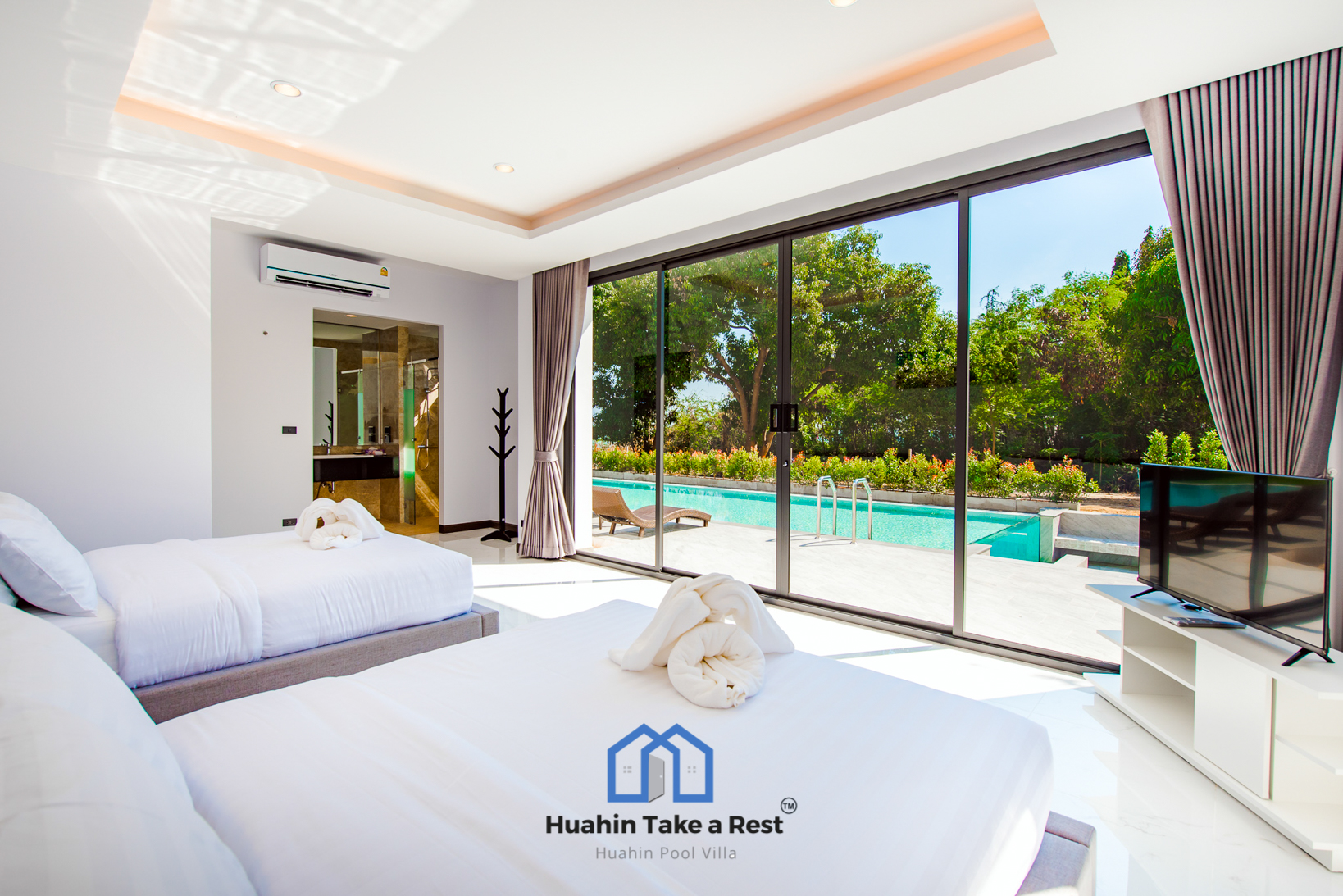 HR15039 บ้านพักติดทะเลหัวหิน The Premium Beach Villa Hua Hin