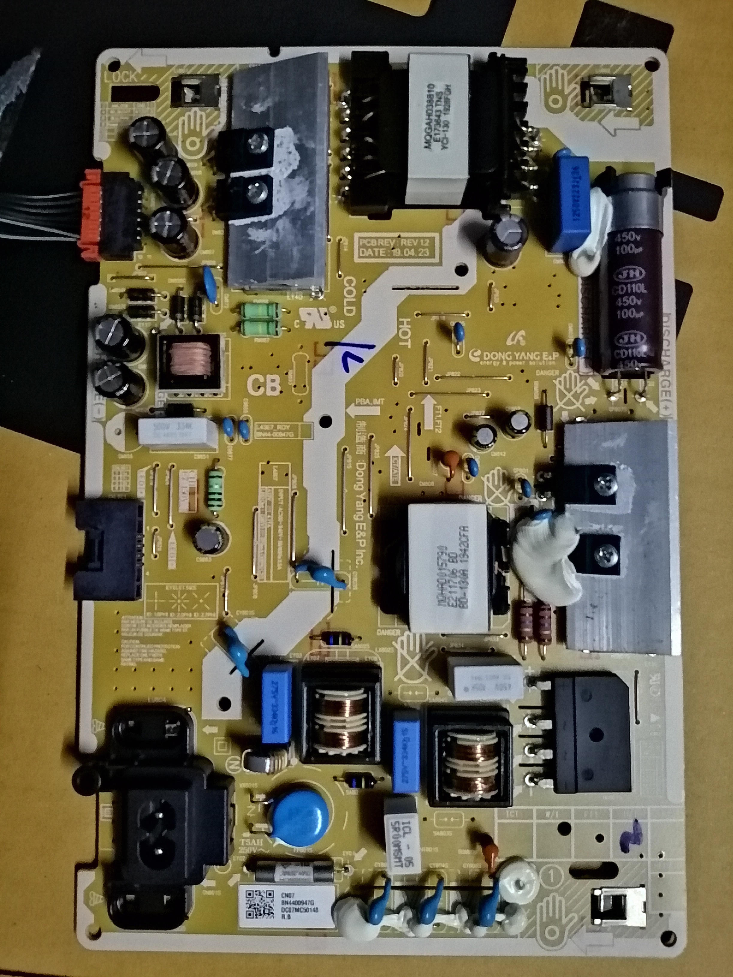 บอร์ดซัพพลายซัมซุง UA43RU7200k BN4400947G