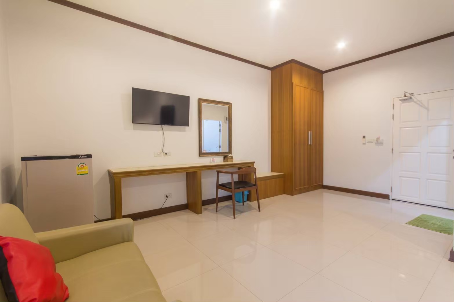 HR9002 บ้านพักหัวหิน บ้านแพรวา พูลวิลล่า