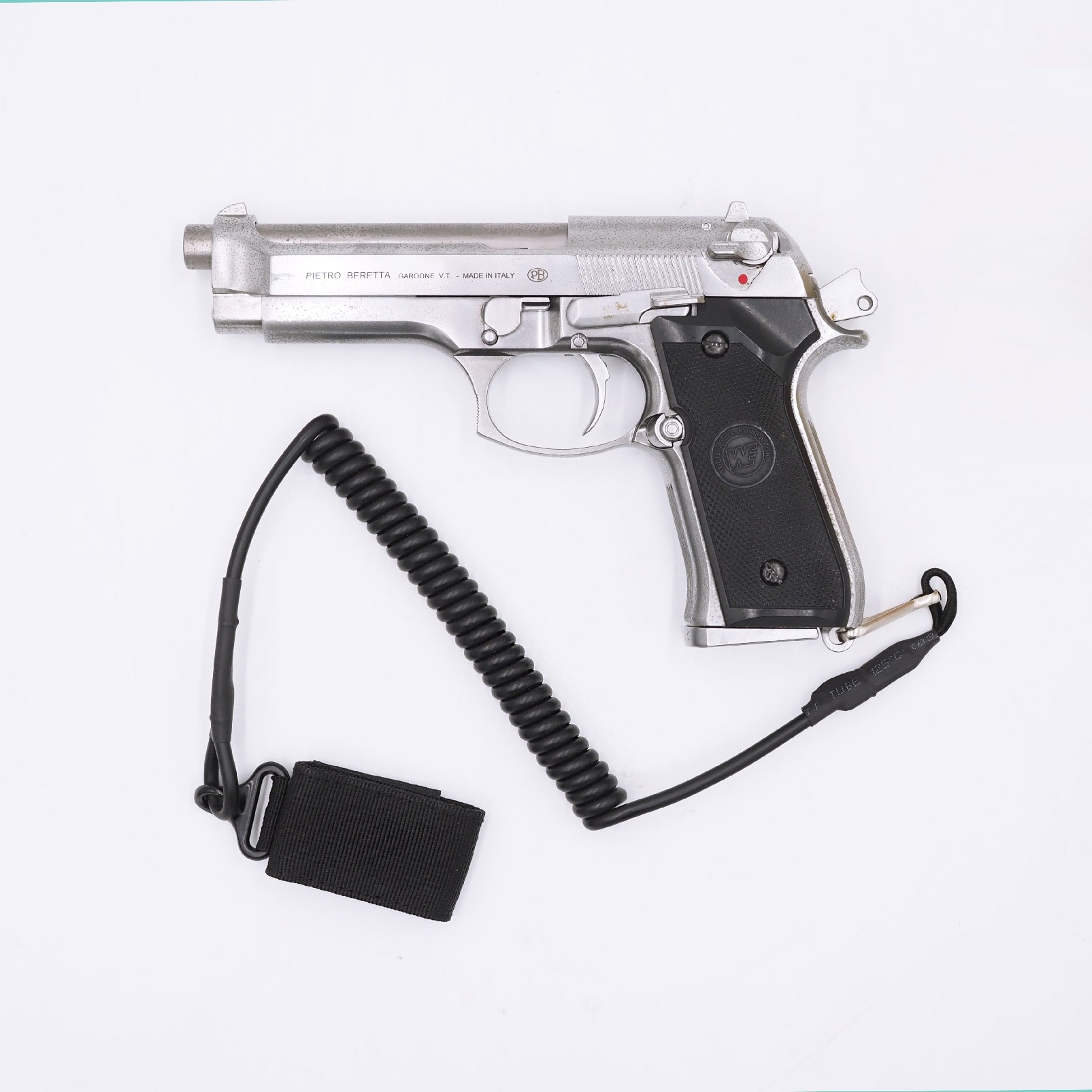 สายกันปืนตก ( Pistol Lanyard ) 🔗สายผลิตจาก Nylon เกรดคุณภาพ 🔗ป้องกันการแย่งชิง จากภัยคุกคาม 🔗ปลายตะขอเกี่ยวเข้าอาวุธ อีกด้านล็อคเข้ากับเข็มขัด 🔗สามารถปลดออกได้อย่างรวดเร็ว