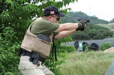 New.ซองปืนพกใน / ซองปืนพกนอก CYTAC Glock IWB Holster Fits Glock 17, 19, 23, 32, 43 (Gen 1, 2, 3, 4) ล๊อคอัตโนมัติ ผลิตจากโพลิเมอร์เนื้อดี Product Line INSIDE THE WAISTBAND HOLSTER มีทั้งซองปืนพกในและพกนอก เป็นที่นิยมในอเมริกา ราคาพิเศษ