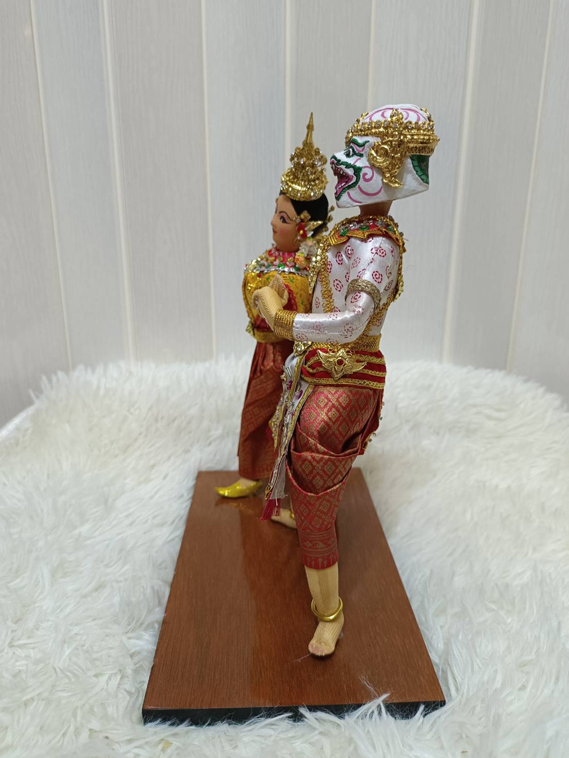 ตุ๊กตาโขน หนุมานจับนางเบญจกาย