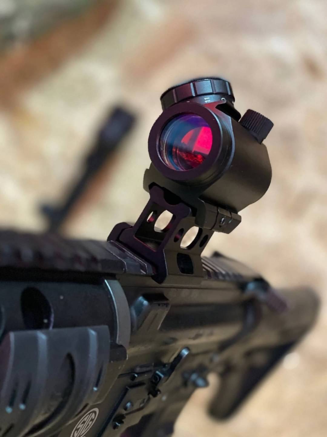 (clapping hands)สินค้าเข้ามาแล้วค่ะ (fire)T3 Red Dot Sight 1*20 🍁 ผลิตจากอลูมิเนียมเกรดคุณภาพ 🍁 เป้าเล็งสีแดง ปรับความสว่างได้ 11 ระดับ 🍁 ขาจับรางขนาด 20 mm. ติดตั้งได้ทั้งแบบขาเตี้ยและขาสูง 🍁 Waterproof & Shockproof dz