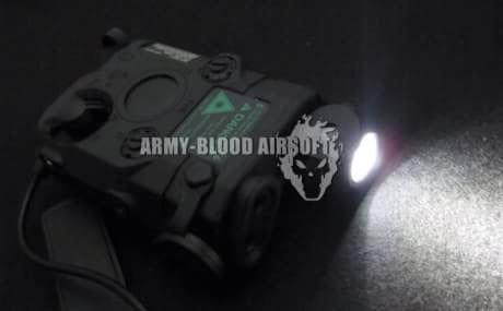 New.AN/PEQ-15 GREEN Laser Aiming Device With Flashlight สีดำ สีทราย ราคาพิเศษ