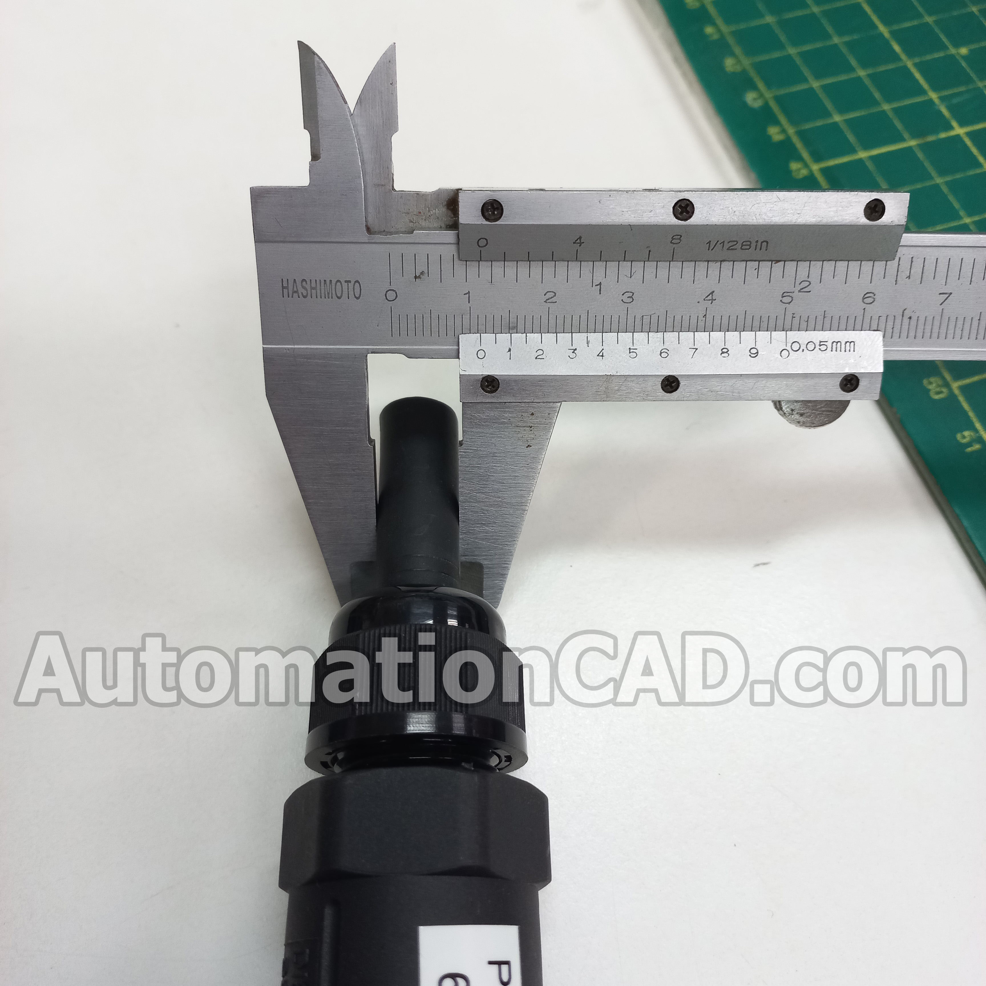 ข้อต่อสายไฟกันน้ำ ใช้กับสายไฟ ขนาด 0.5 ถึง 2.5 mm² แบบ 5 เส้น แบบยึดแกนกลาง