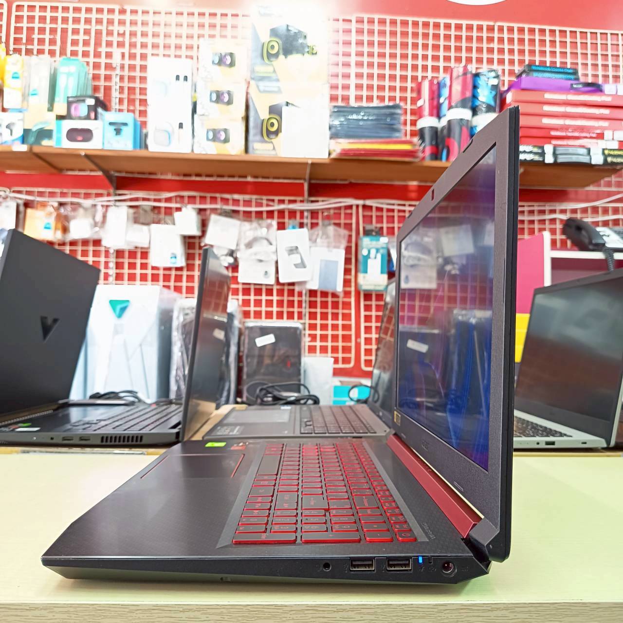 ACER NITRO5 AN515-42-R7EB สภาพเครื่อง 85%