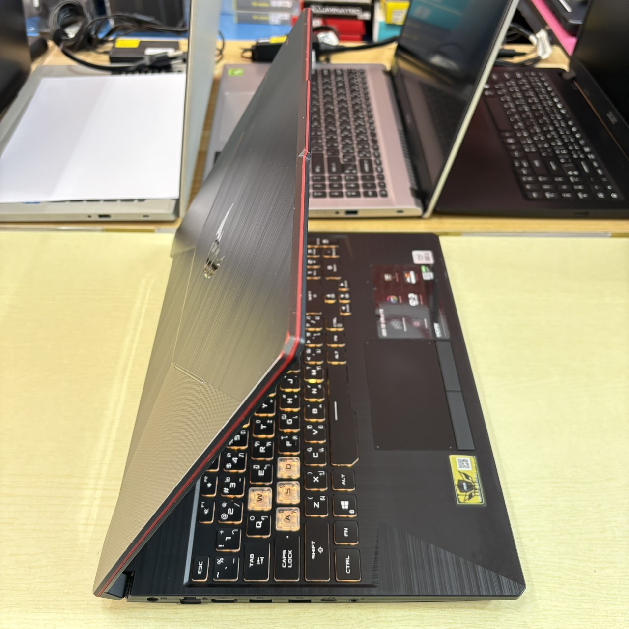 ASUS TUF GAMING F15 FX506LH-HN004W สภาพเครื่อง 80%