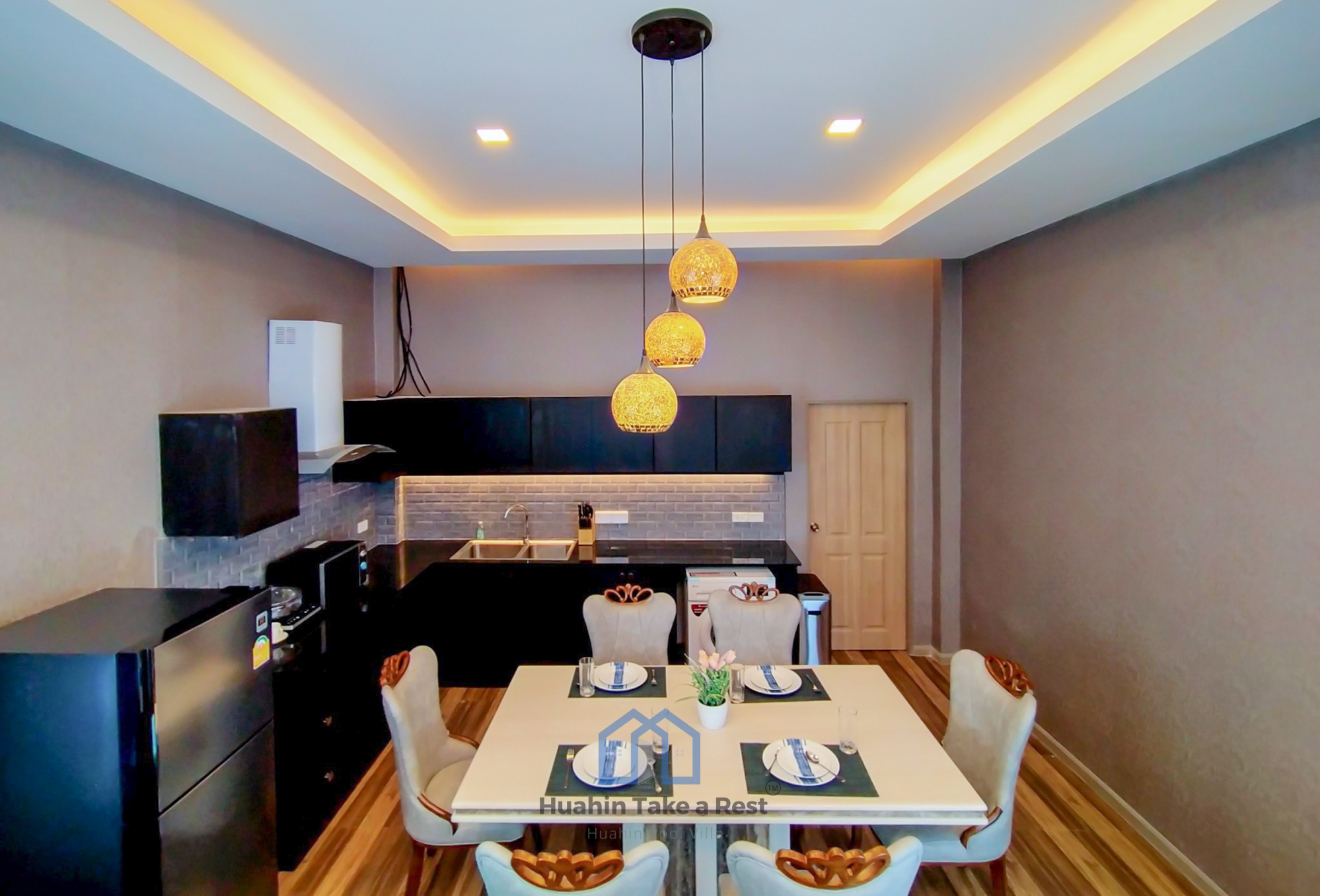 HR3075 บ้านพักชะอำ บ้านอะพอลโล่ V1