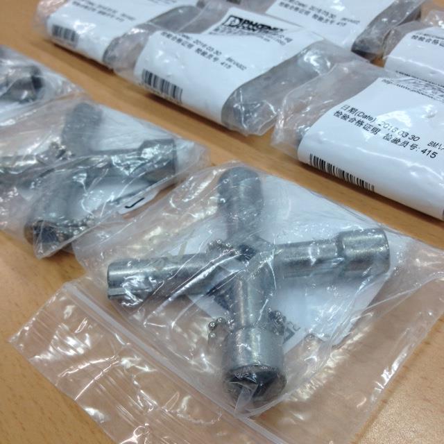 กุญแจตู้คอนโทรลแบบ 4 แฉก PHOENIX CONTACT เยอรมัน กุญแจตู้ควบคุมไฟฟ้า กูญแจเปิดตู้ MDB 100.-