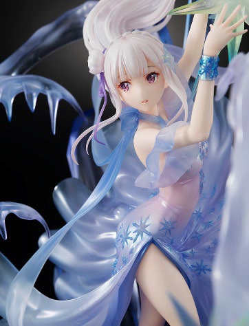 เปิดจอง Emilia Crystal Dress Ver-