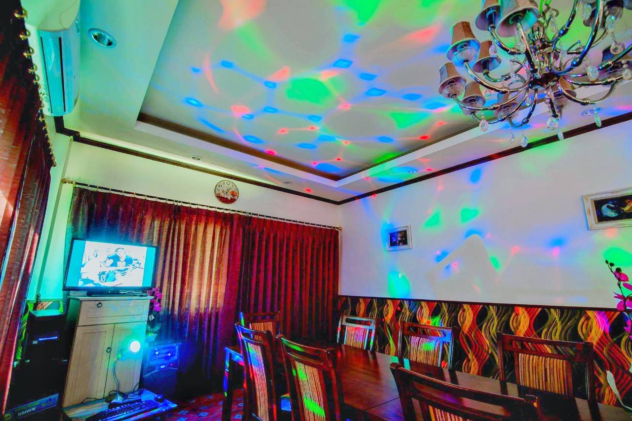 HR 5008 บ้านสุวรรณ 2 โต๊ะพูล คาราโอเกะ + ไฟเทค