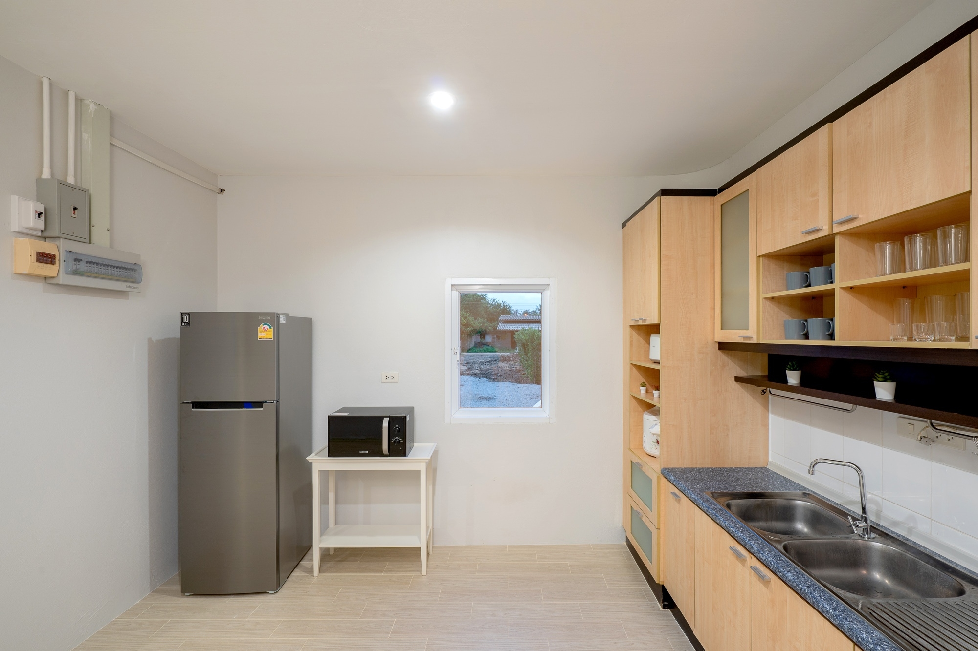 HR15048 บ้านพักติดทะเล กุยบุรี De Pana Beach Villa