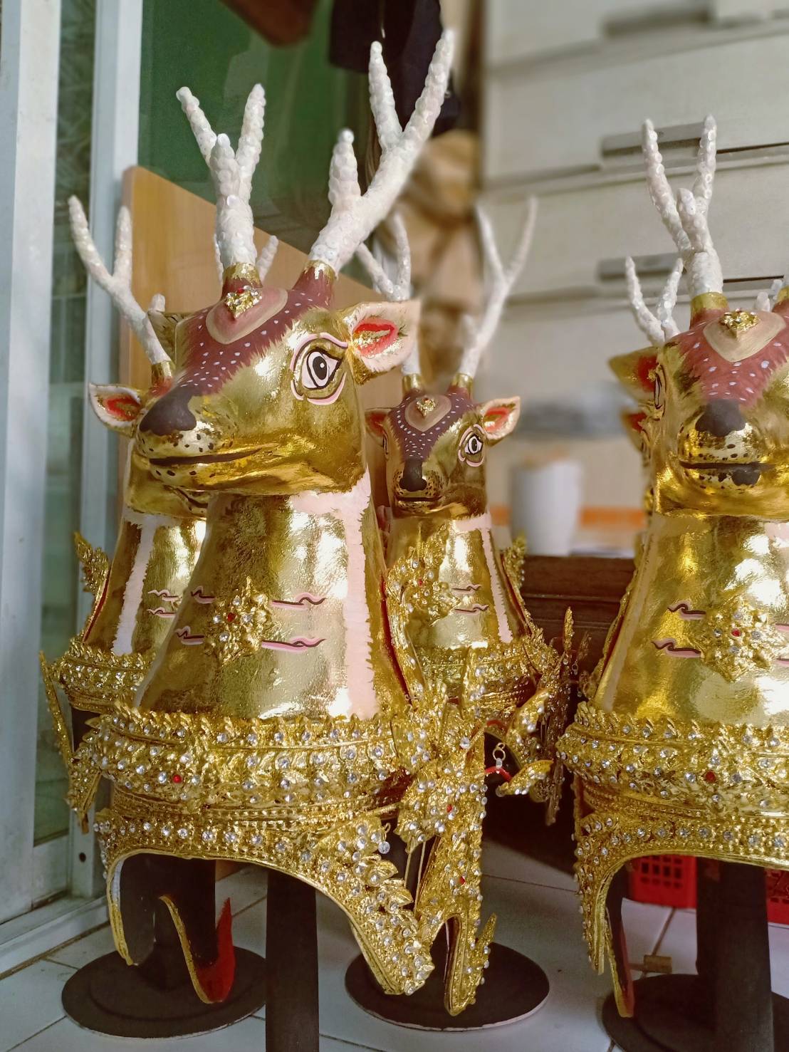 หัวกวางทอง ขนาดสวม