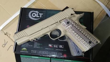 New.CYBERGUN COLT 1911 Rail CO2 GBB Pistol (Dual Tone) ราคาพิเศษ