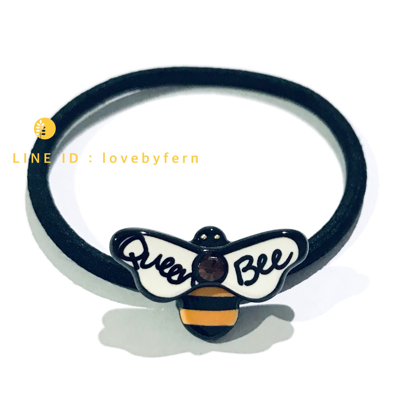 ยางรัดผมเซลลูโลสผึ้ง Queen Bee สีขาว/เหลือง ปีกแต่งคริสตัลสีน้ำตาลทอง ตาหมุดทองจิ๋ว ขนาด 2.7 x 1.5 cm งานน่ารัก มินิมอล #Aznavour #GRAINdeBEAUTE #AZ #GB #MadeinKorea #ยางรัดผมเกาหลี