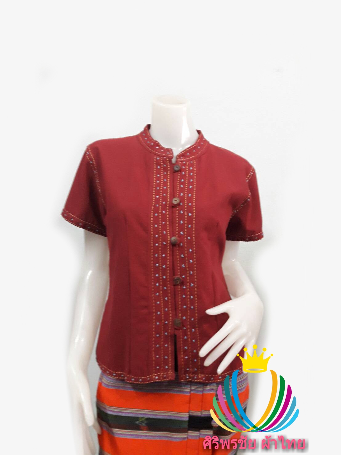 เสื้อผ้าฝ้ายไทยพื้นเมืองสีเลือดนก เสื้อผ้าฝ้ายสีอิฐ เสื้อใส่ผ้าซิ่น เสื้อผ้าฝ้ายสีแดงเลือดนกคอจีนกระดุมผ้าหน้า