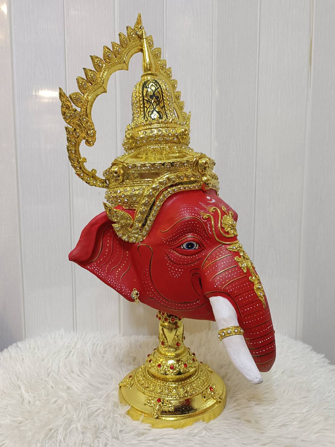 พระพิฆเนศ ขนาดกลาง เกรดพรีเมี่ยม พร้อมฐานไม้กลึงตีลายประดับเพชร