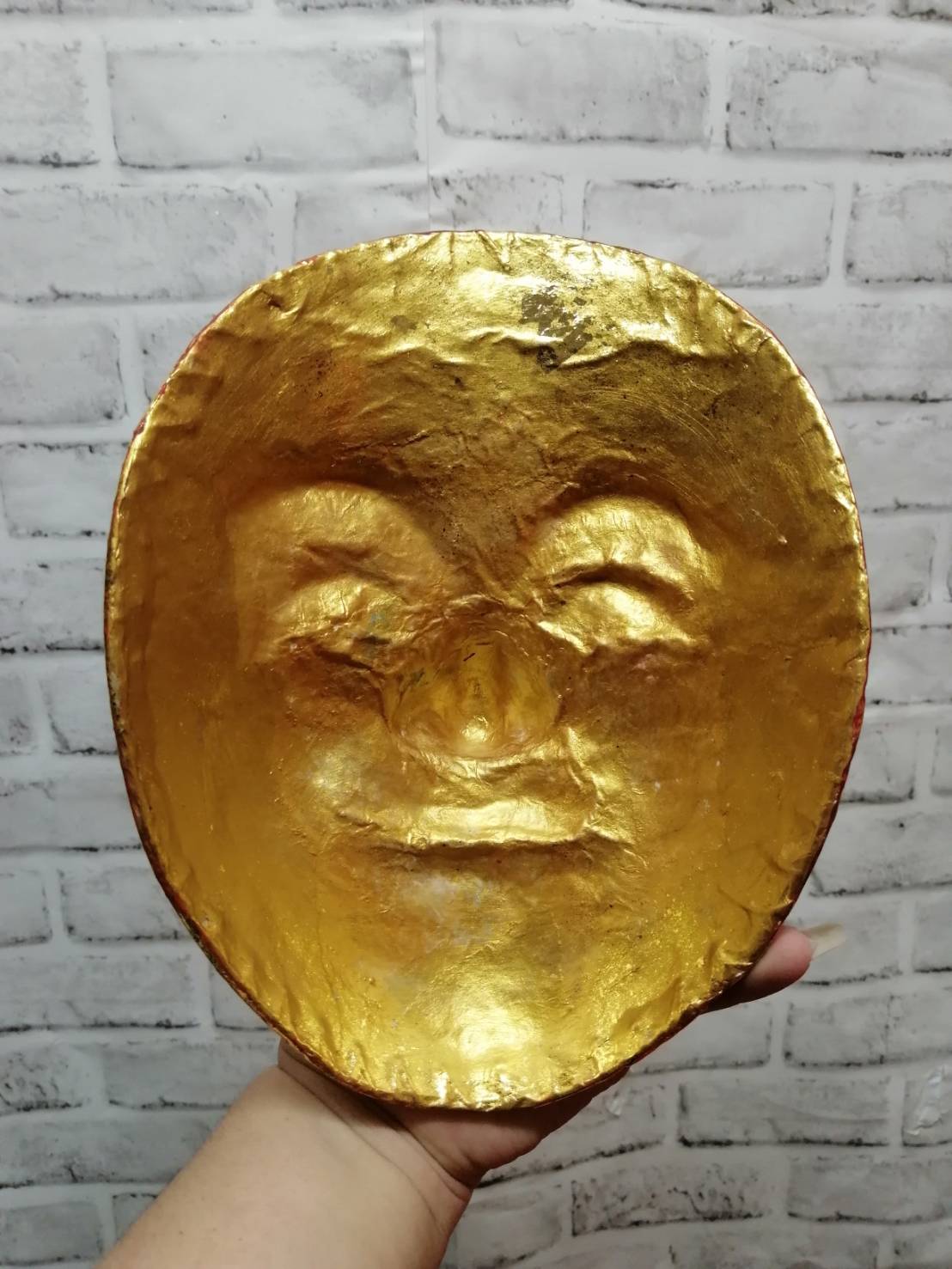 หน้ากาก พระลักษณ์ ทองเค งานกระดาษ