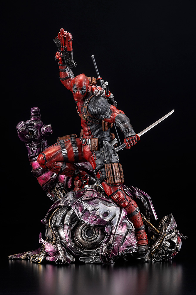 เปิดจอง : DEADPOOL FINE ART STATUE SIGNATURE SERIES -Featuring the Kucharek Brothers-