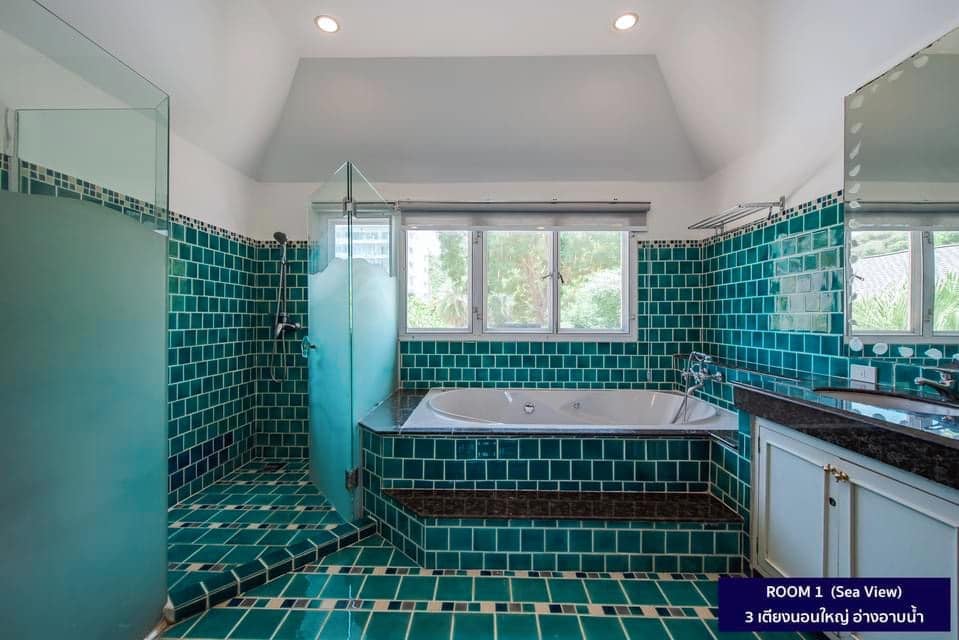 HR15042 บ้านพักติดทะเลหัวหิน The Sunny Beach Villa