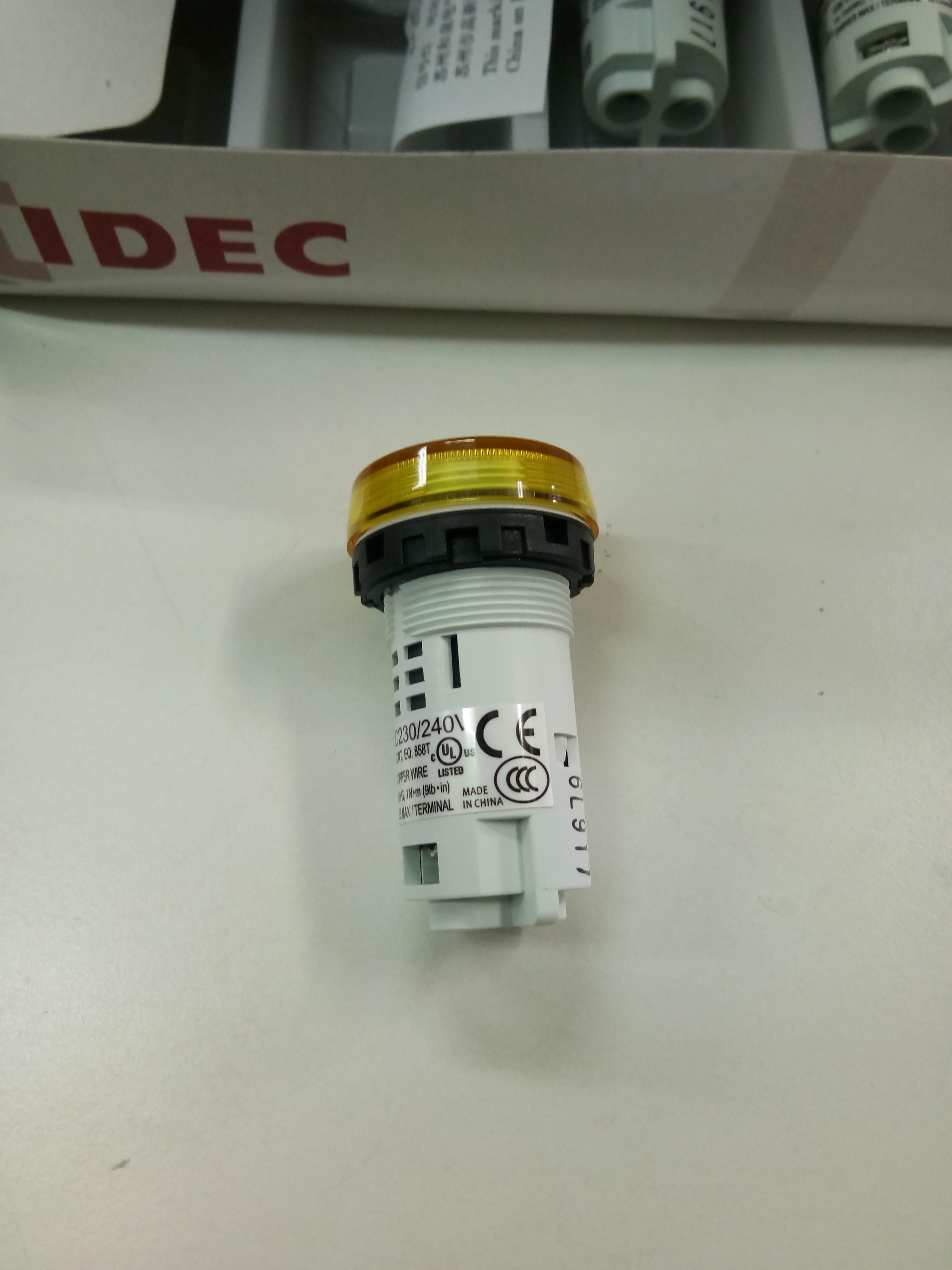 ไพลอตแลมป์ IDEC สีเหลือง รู 22 mm Pilot Lamp ไฟ 230/240 VAC