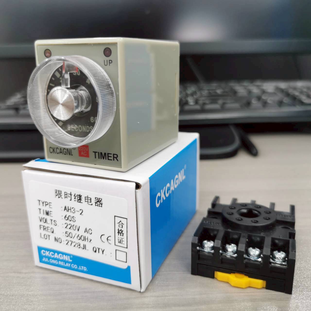 CKC Timer AH3-2 220V ไทม์เมอร์ ฟรีซ็อกเก็ต PF083A ช่วงเวลา 60 วินาที Delay-ON CONTACT NO/NC 2 ชุด