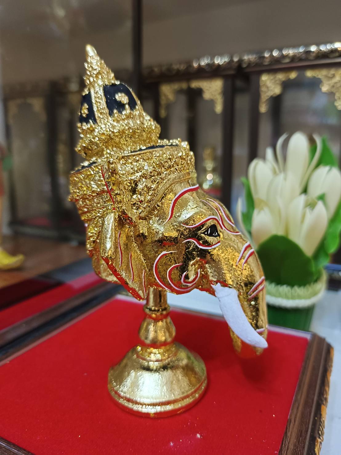 พระพิฆเนศ ขนาดจิ๋ว (ทอง) ตั้งหน้ารถ (พรีเมี่ยม) พร้อมฐานปิดทอง (เรซิ่น)