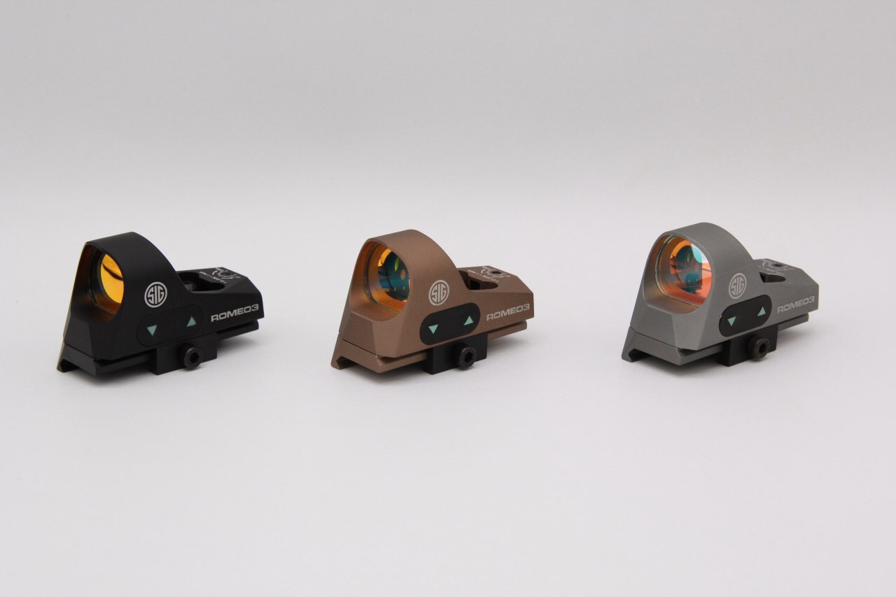 🔥ลูกค้าสามารถดูสินค้าทั้งหมดจาก แอด id Line:@bkkboy88 (ใส่ @ นำหน้าด้วยนะครับ) 🔥 ✅New.Red Dot ยี่ห้อ Sig Sauer รุ่น ROME03 เปิดปิดด้วยปุ่ม ปรับความเข้มของเป้าด้วยปุ่ม มาพร้อมรางยกสูงขาปลดไว ใช้ถ่าน CR2032 จำนวน1ก้อน (แถมฟรีให้ในกล่อ