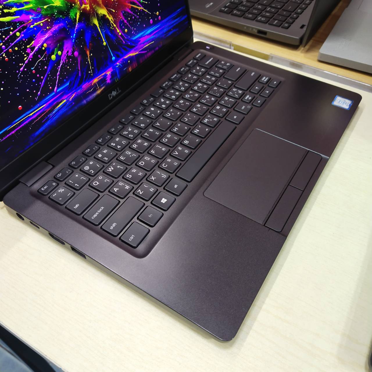 DELL LATITUDE 5300 สภาพเครื่อง 80% หน้าจอ Touch Screen มี 2 เครื่อง