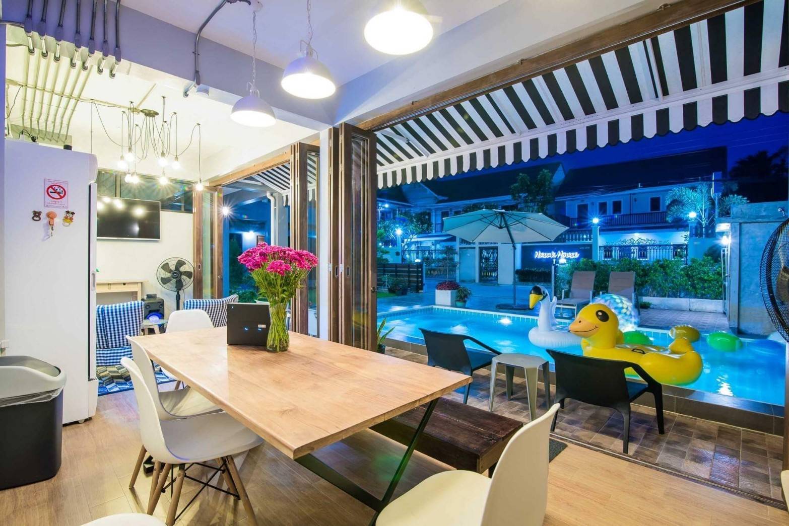 HR 15001 บ้านพักชะอำ บ้านบรอนซี่