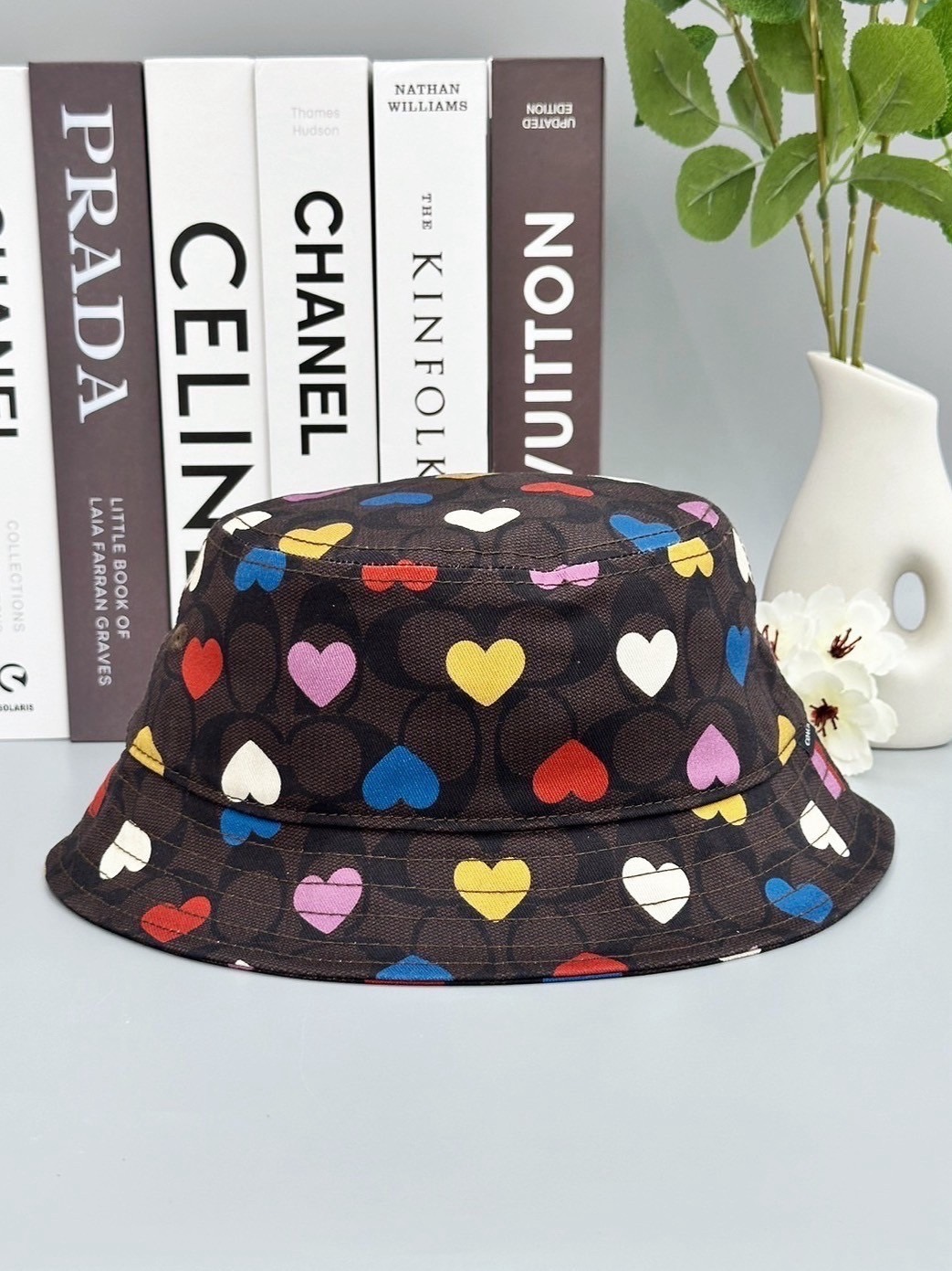 หมวก Coach แท้ ลายหัวใจ รุ่น CP356