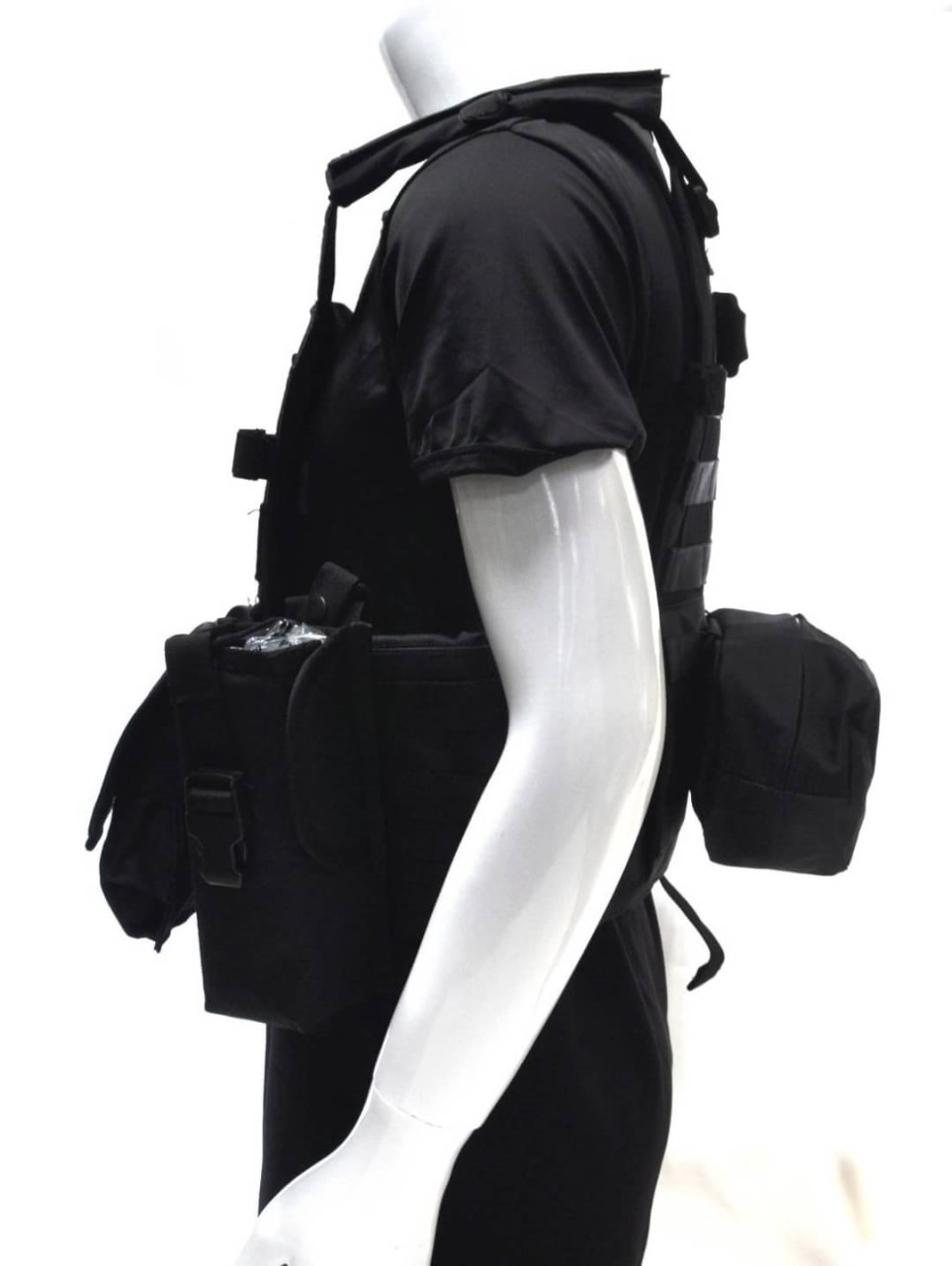 เสื้อปลอกเกราะ #6094 ผ้า 600D ผลิตจากผ้า Nylon 600D ในชุดประกอบด้วยซองใส่แม็กกาซีน 3 ช่อง EDC pouch / ซองใส่วิทยุสื่อสาร ทุกชิ้นสามารถถอด-ย้ายตำแหน่งได้ สามารถปรับรอบอก และช่วงไหล่ได้ มีช่องใส่เพลทกันกระสุน หน้า-หลัง 2 สี : ดำ / พรางดำ 🔥🔥