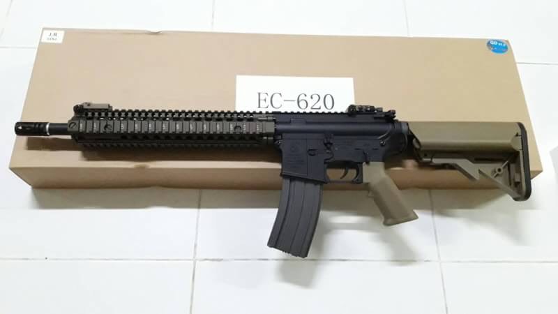 New.E&C 620 ปืนยาวไฟฟ้า (ตระกูลM4) JR Custom Gen.2 เวอร์ชั่น JR Custom เจนทูหรือเจนสองคือ ปืนที่ทำการอัพเกรดอุปกรณ์ภายในมาจากโรงงาน อุปกรณ์ที่ทางโรงงานอัพเกรดมาได้แก่ -ลูกสูบฟันเหล็กจากโรงงาน เหนียว ทน -บูทแบริ่ง8มม อย่างดี จากโรงงาน ทน แน่นอ ราคาพิเศษ