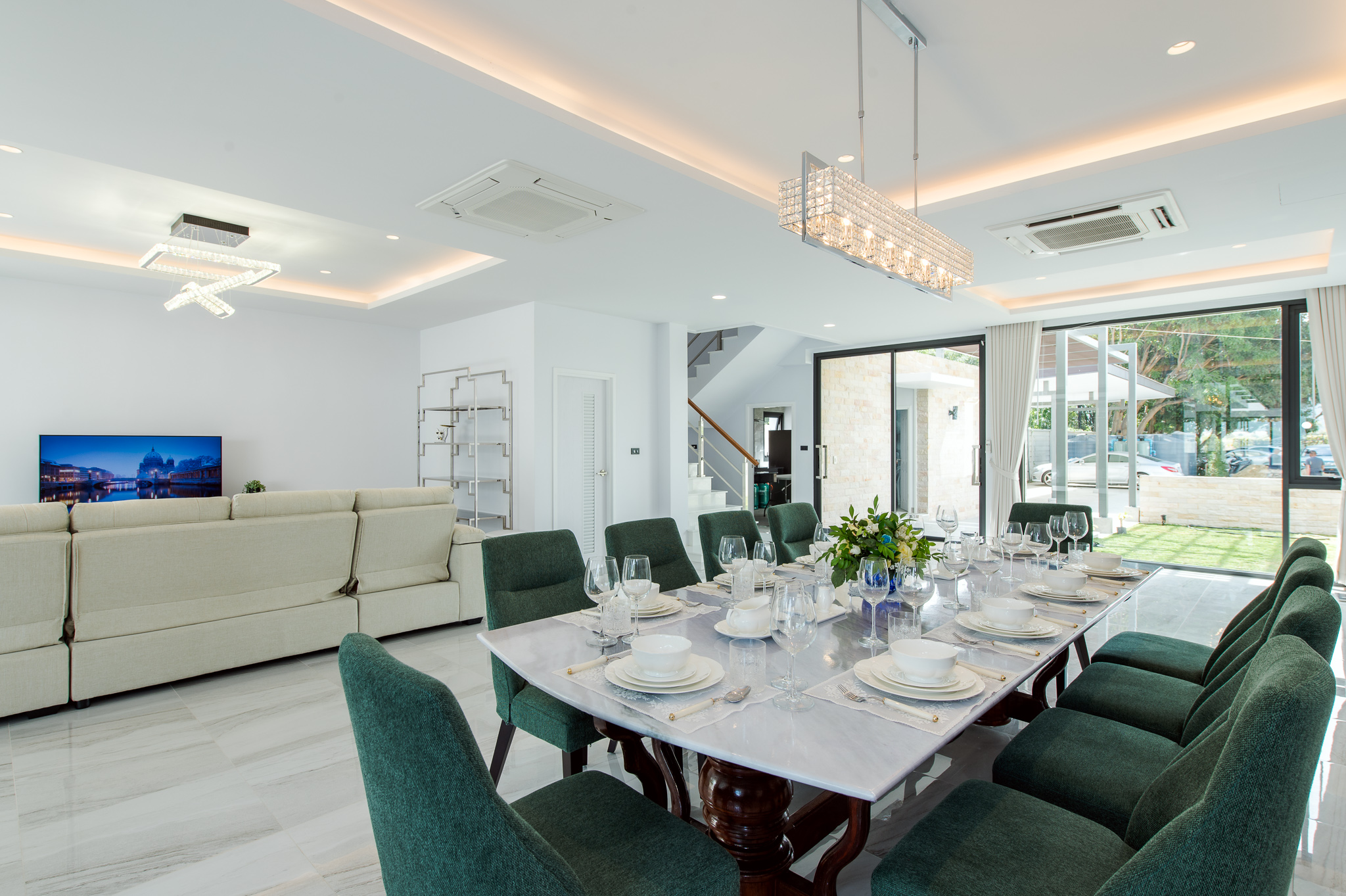 HR15066 บ้านพักติดทะเลหัวหิน The Casa Rocca Beach Villa HuaHin