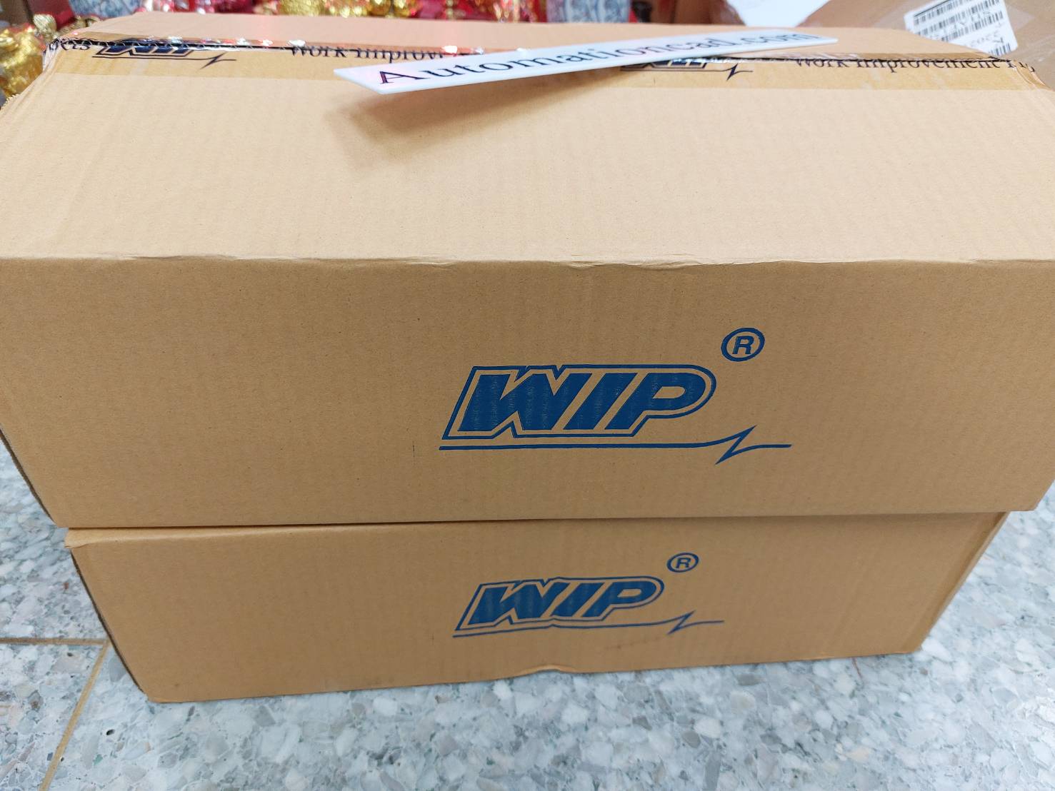 WIP ดิจิตอลโวลต์มิเตอร์ W-DV403 มิเตอร์วัดแรงดันไฟกระแสสลับ 3 เฟส Digital AC Voltmeter