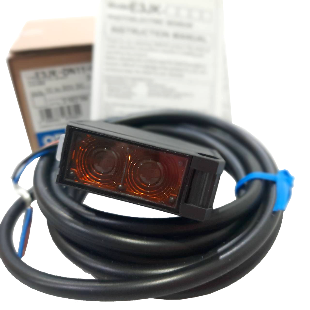 E3JK-DN11-C PHOTO SENSOR OMRON รับส่งในตัวเดียวกัน ระยะตรวจจับ 2.5 เมตร