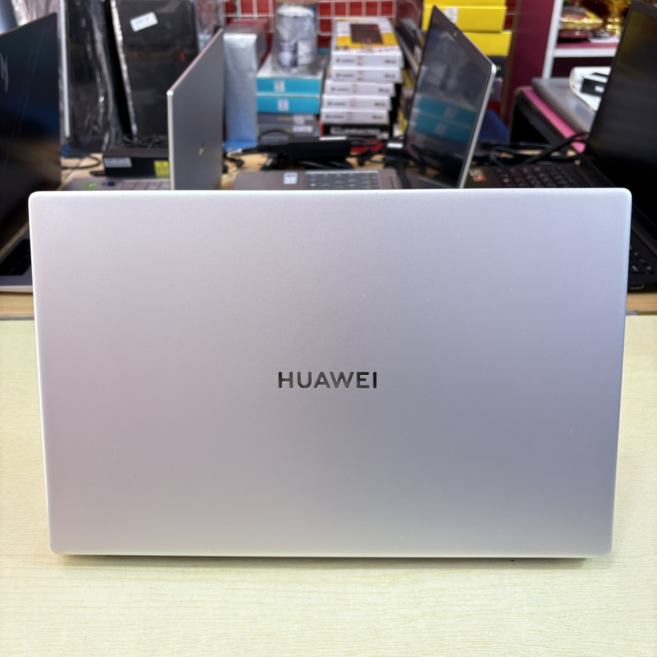 HUAWEI MATEBOOK D2019 BOHB-WAX9 สภาพเครื่อง 85%