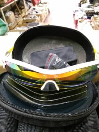 New.แว่น Oakley Sunglasses มาพร้อมอุปกรณ์เสริม ราคาพิเศษ