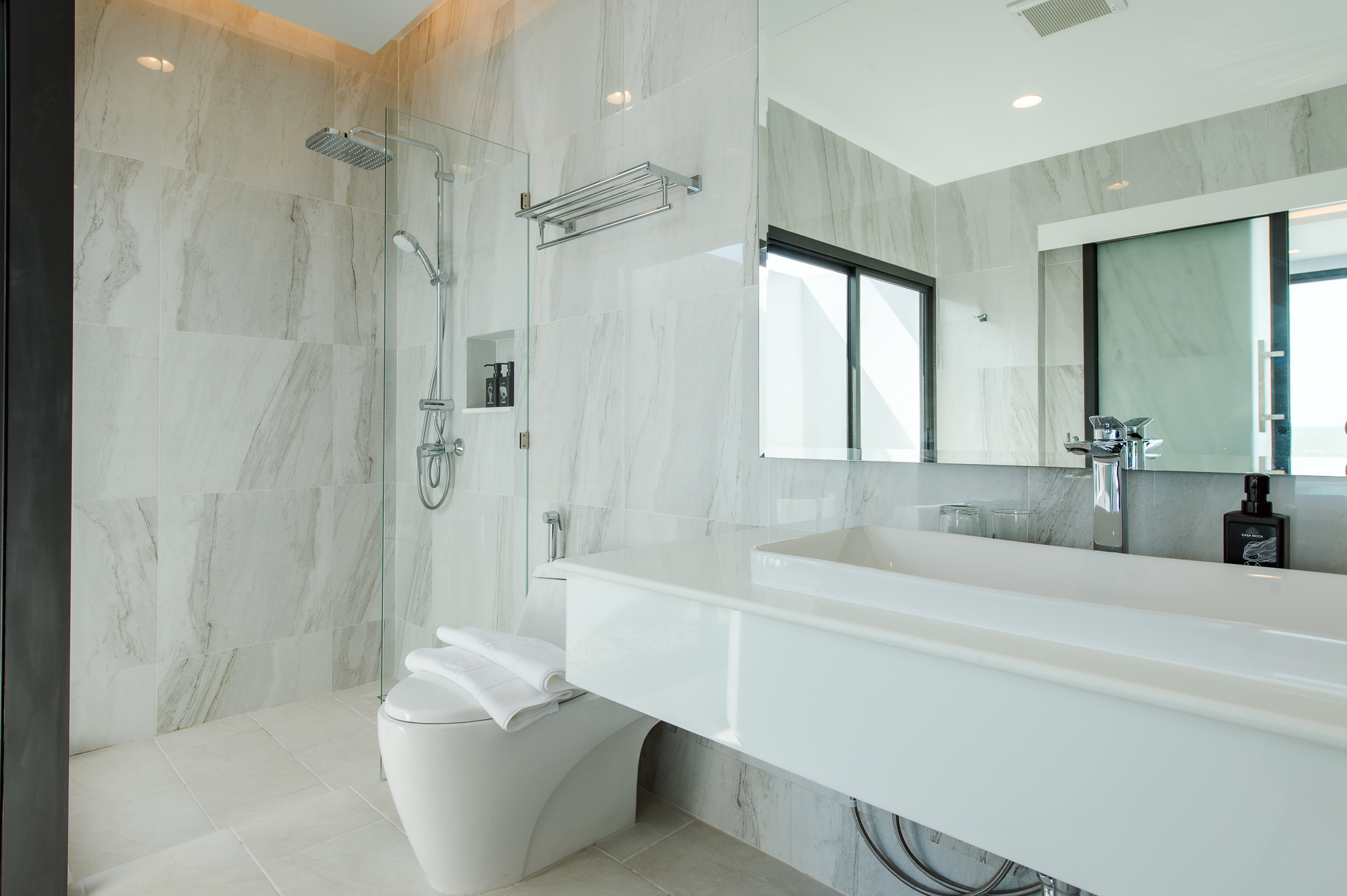 HR15066 บ้านพักติดทะเลหัวหิน The Casa Rocca Beach Villa HuaHin