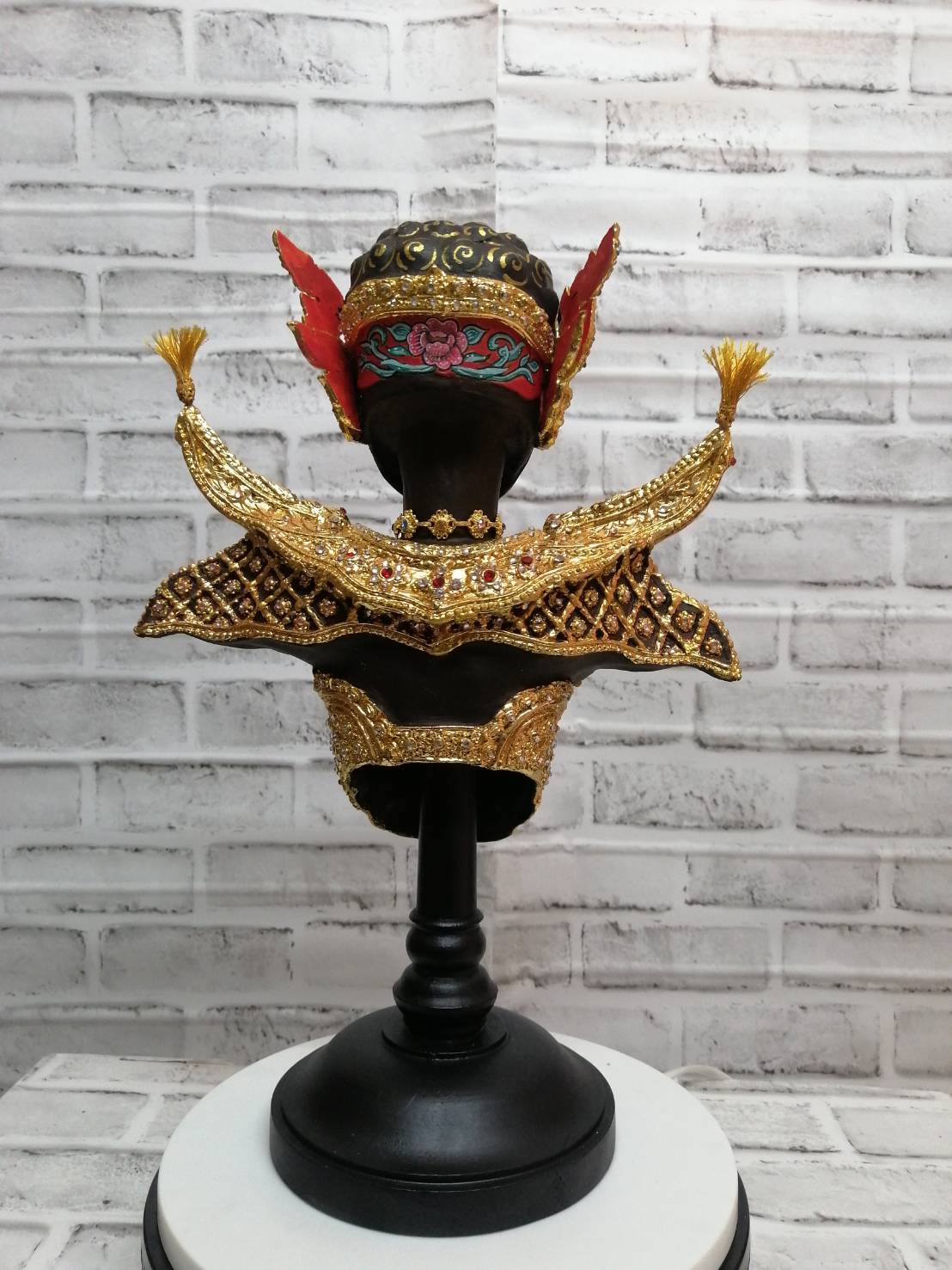 หุ่นพระพิราพ พร้อมฐานไม้สีดำ