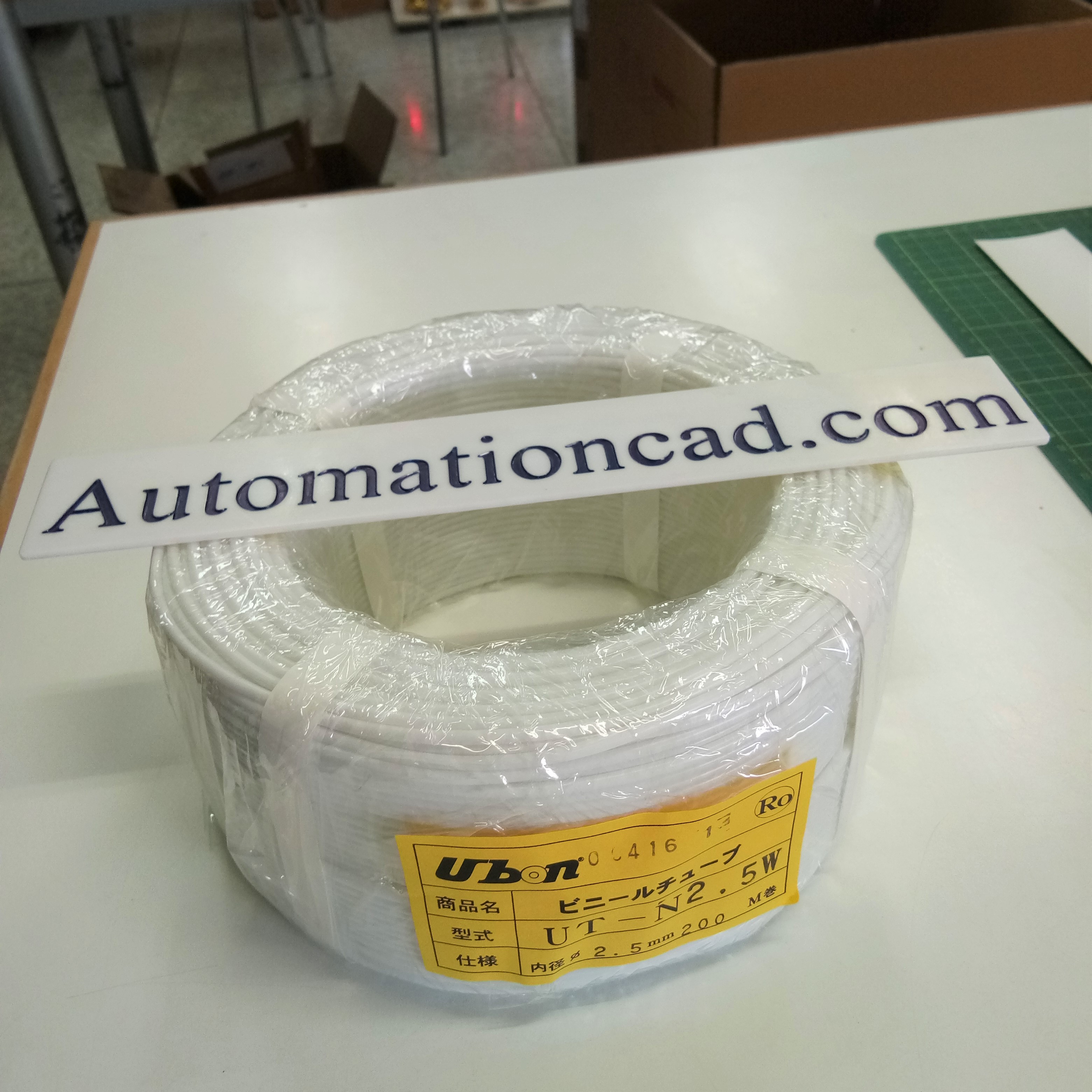 PVC TUBE จากญี่ปุ่น UBON ขนาด 2.5 mm. ใช้ได้กับสายไฟขนาด 0.5-0.75 mm²