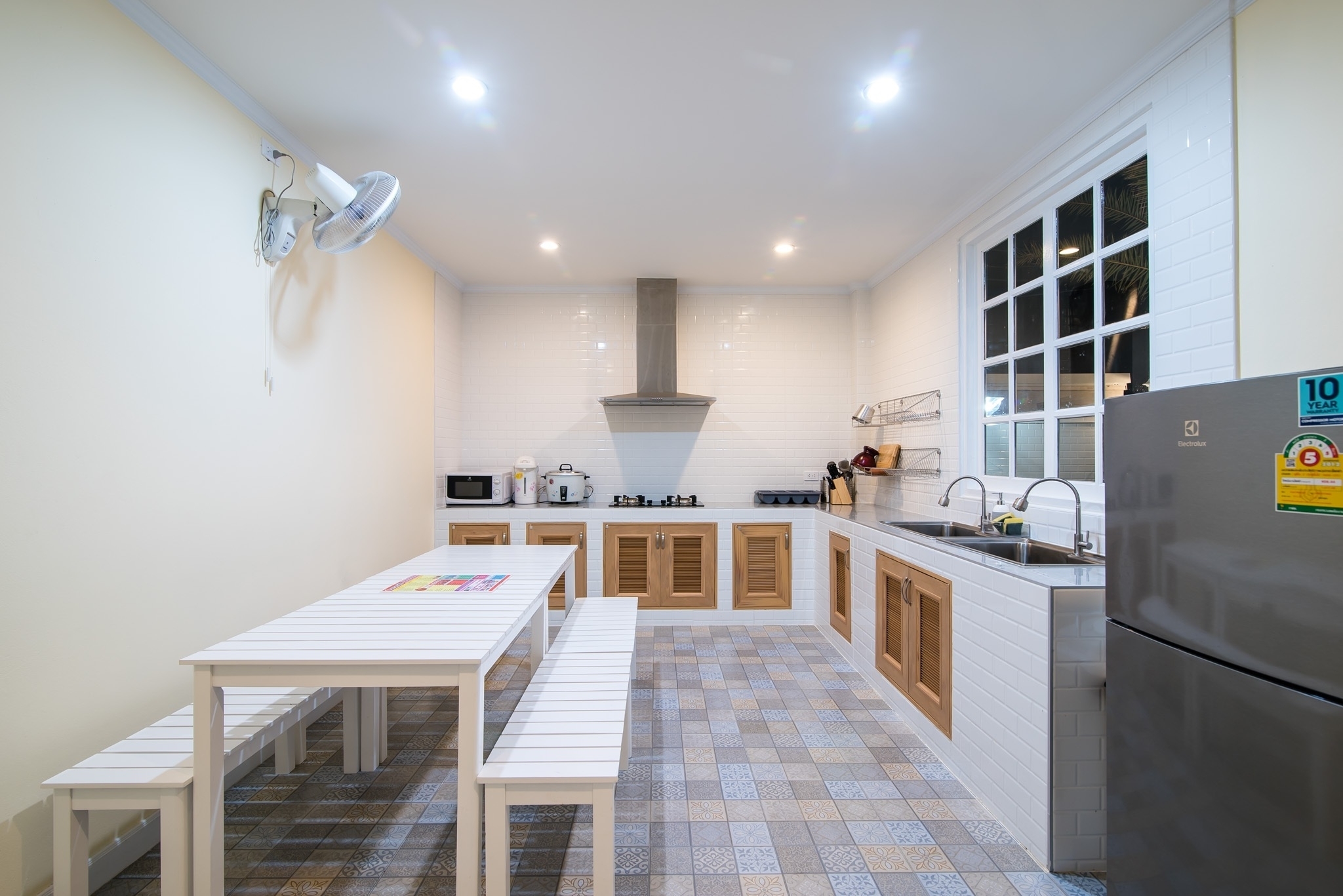 HR7005 บ้านพักชะอำ บ้านพาสเทล