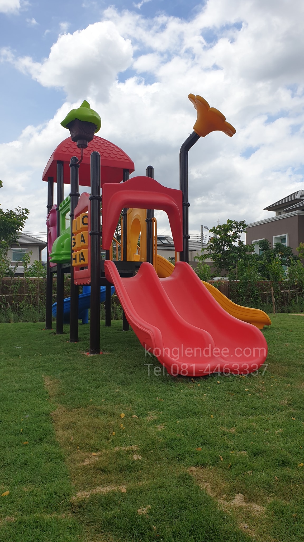 เครื่องเล่นสนามชุดบ้านนกกับดอกไม้หลังคาแดง