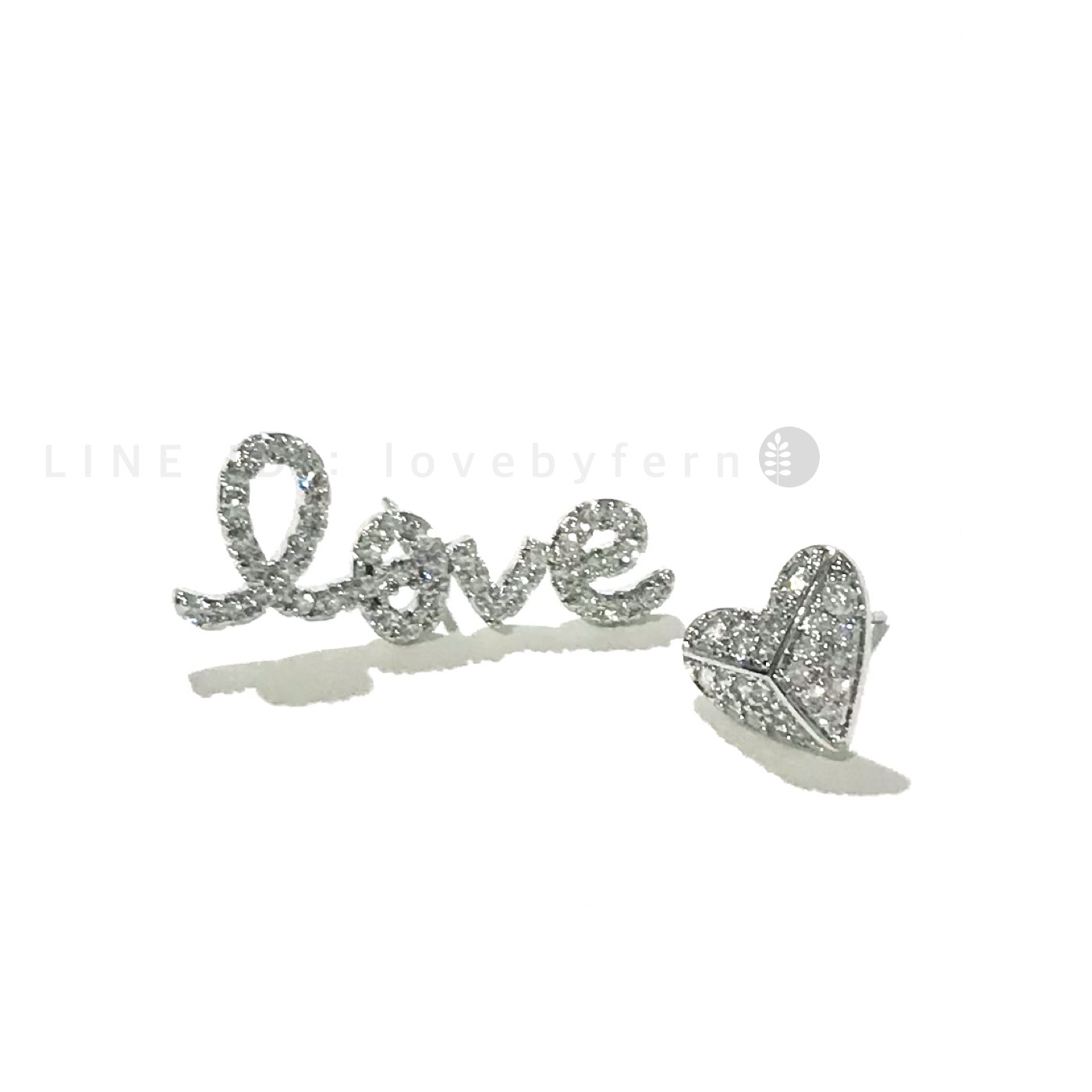 ต่างหูหัวใจและ love งานฝังเพช เพชรสวยวิบวับ หัวใจ 1x1 cm love 2.6x1 cm งานเกรดเยี่ยมคุณภาพดีงาม สีไม่ลอกไม่ดำ lead & nikle free #silverpost