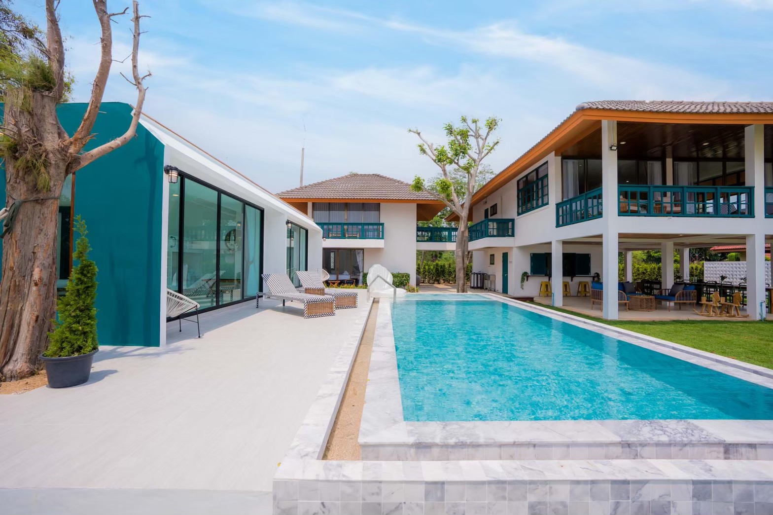 HR15050 บ้านพักติดทะเล The Century Beach Villa Cha Am