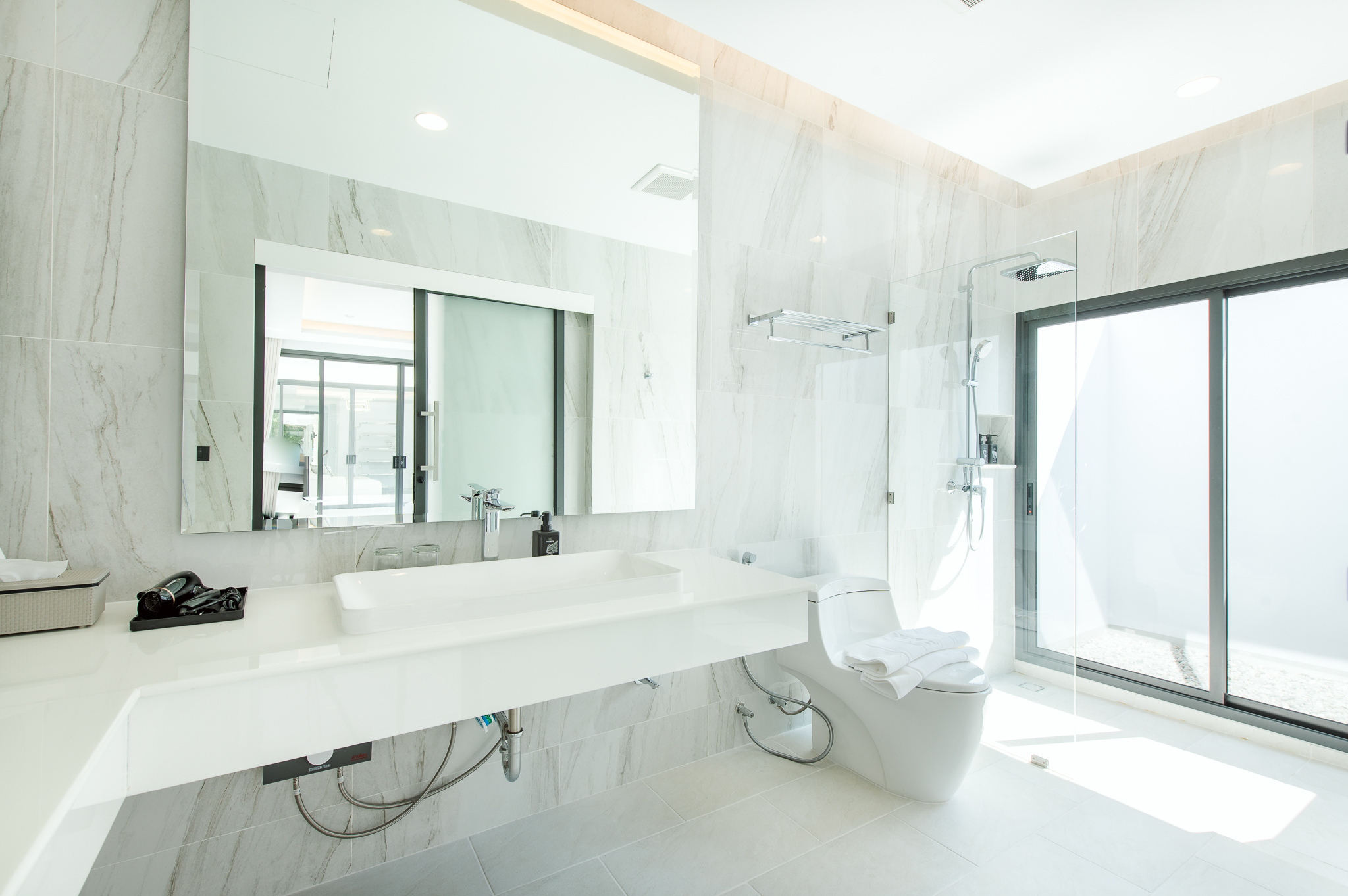 HR15066 บ้านพักติดทะเลหัวหิน The Casa Rocca Beach Villa HuaHin