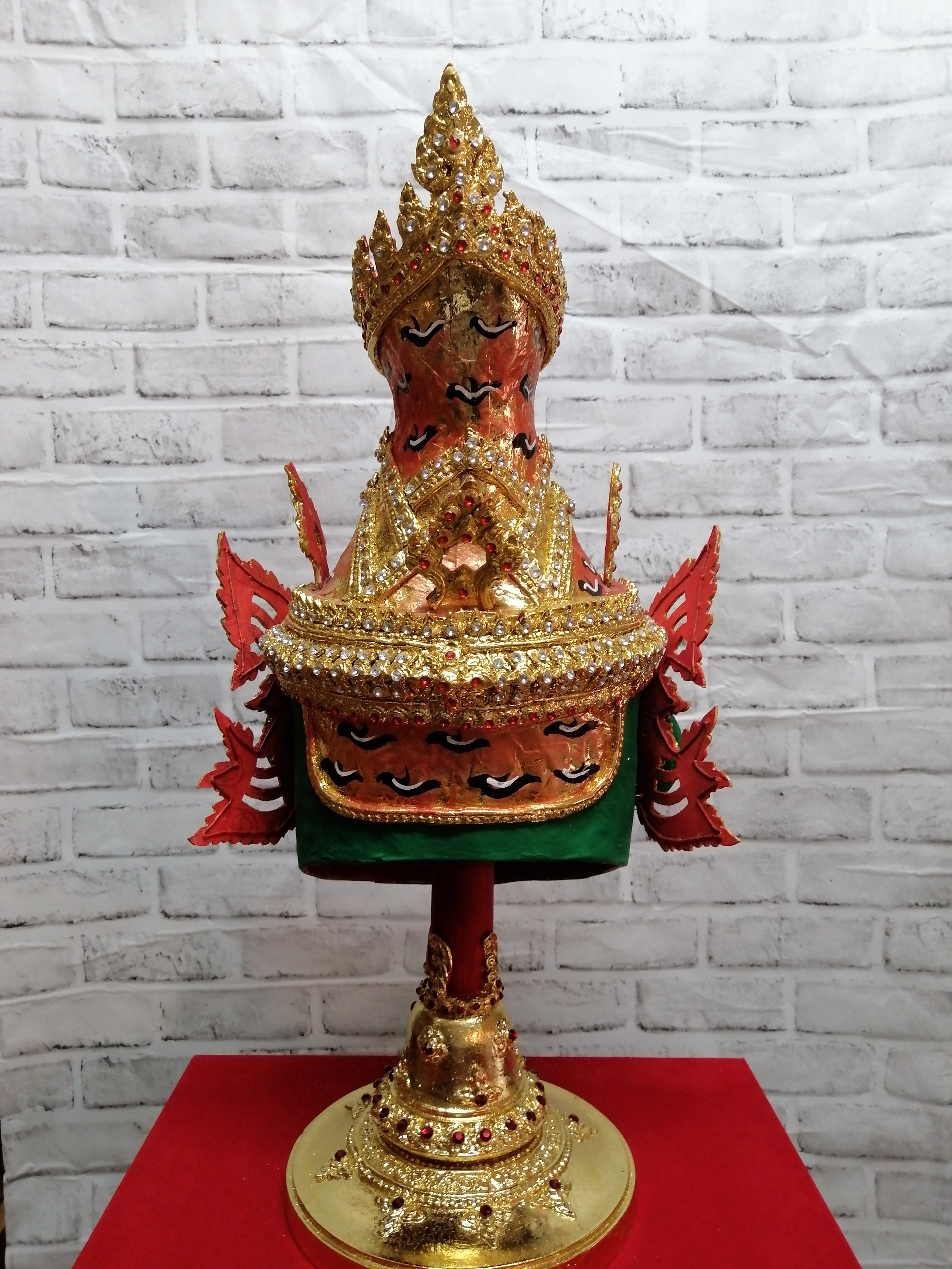 พ่อแก่ ฤาษี เพชรฉลูกัณฐ์ ขนาดครอบ